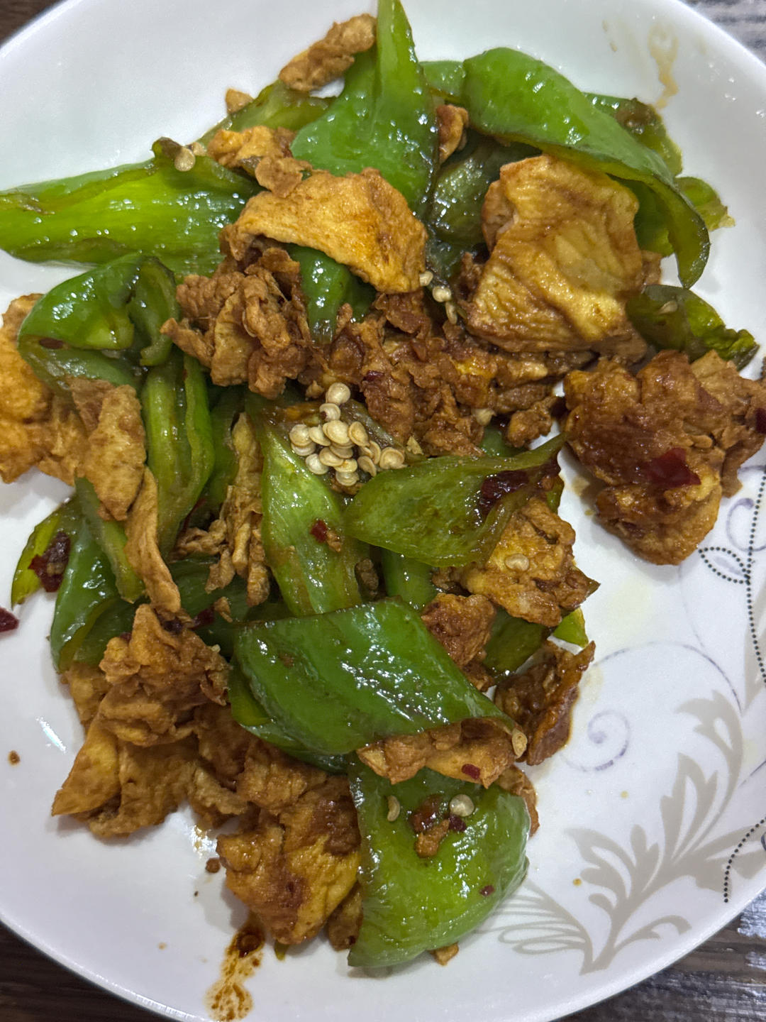 超级下饭的青椒炒鸡蛋