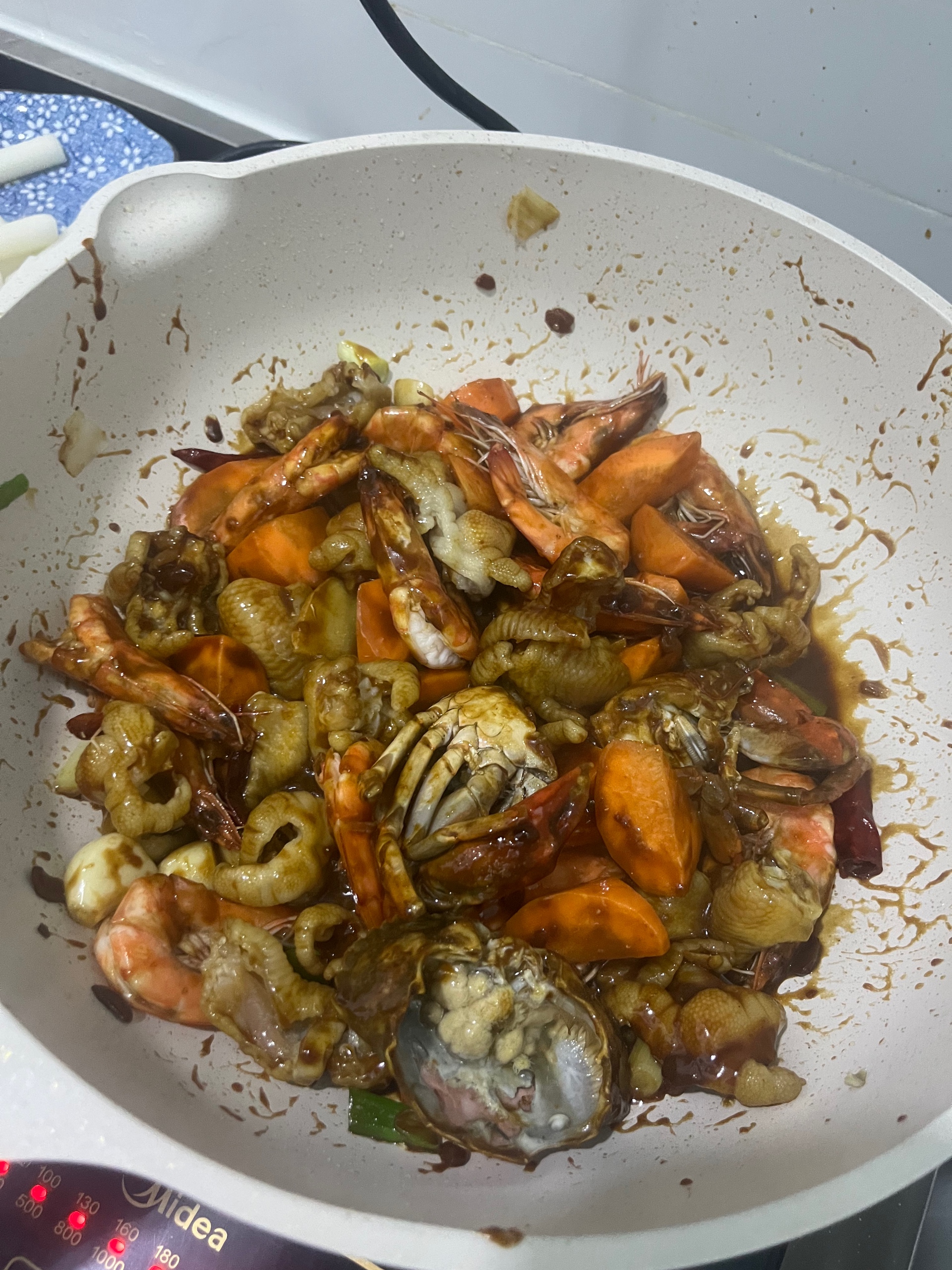 酱香肉蟹煲的做法 步骤10