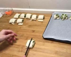一根筷子压出香葱花卷（小视频食谱）的做法 步骤18