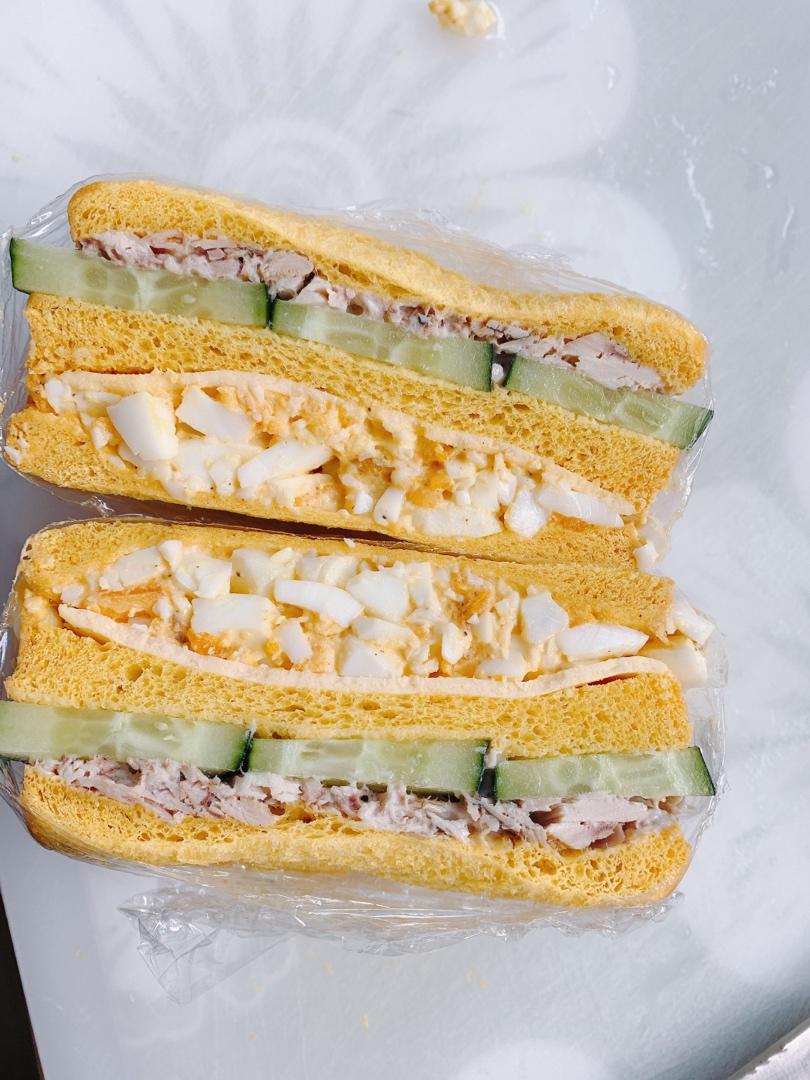 营养早餐——金枪鱼鸡蛋沙拉三明治