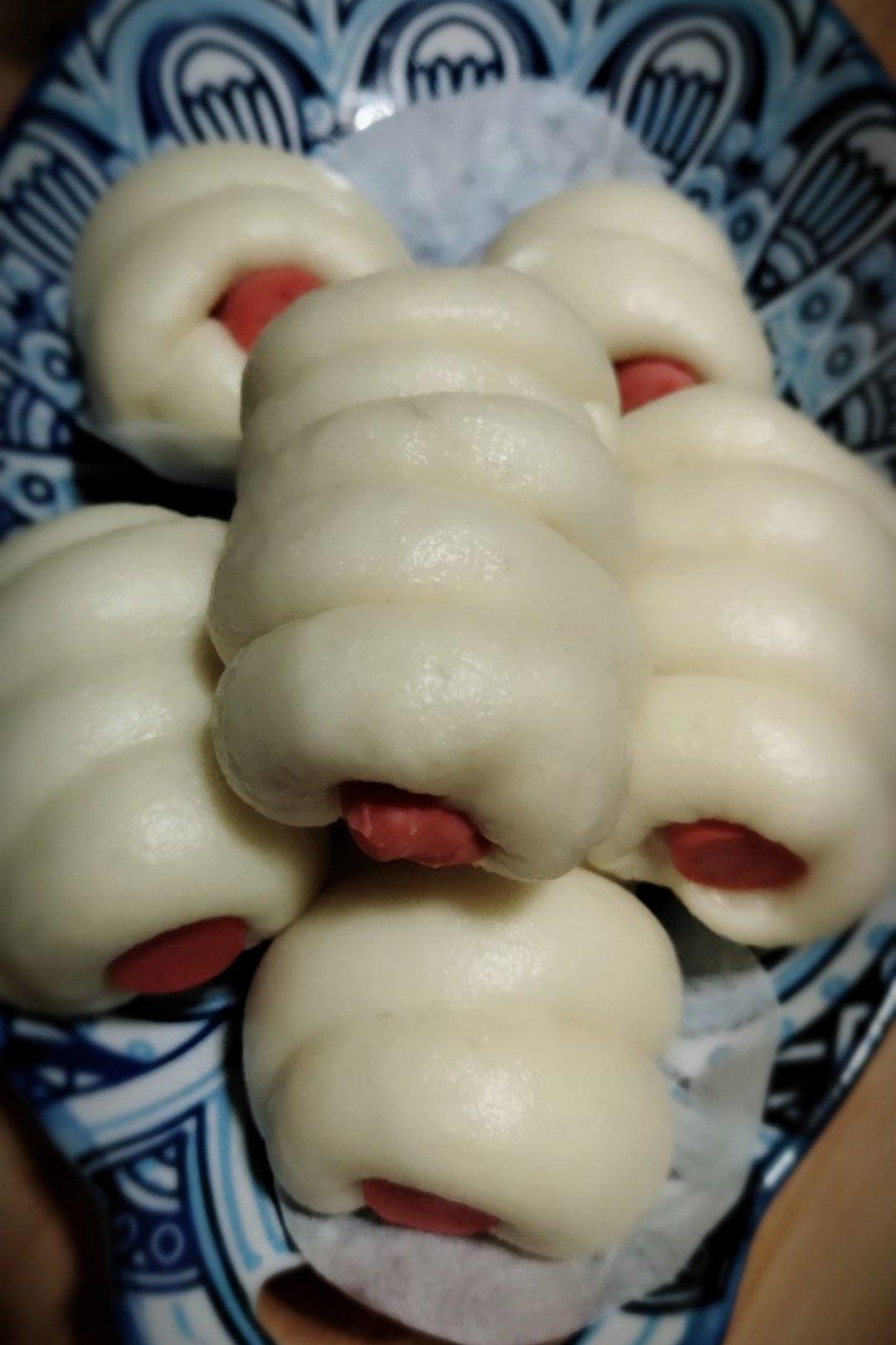 睿轩0818做的肠仔卷香肠馒头来一盘接地气的早餐