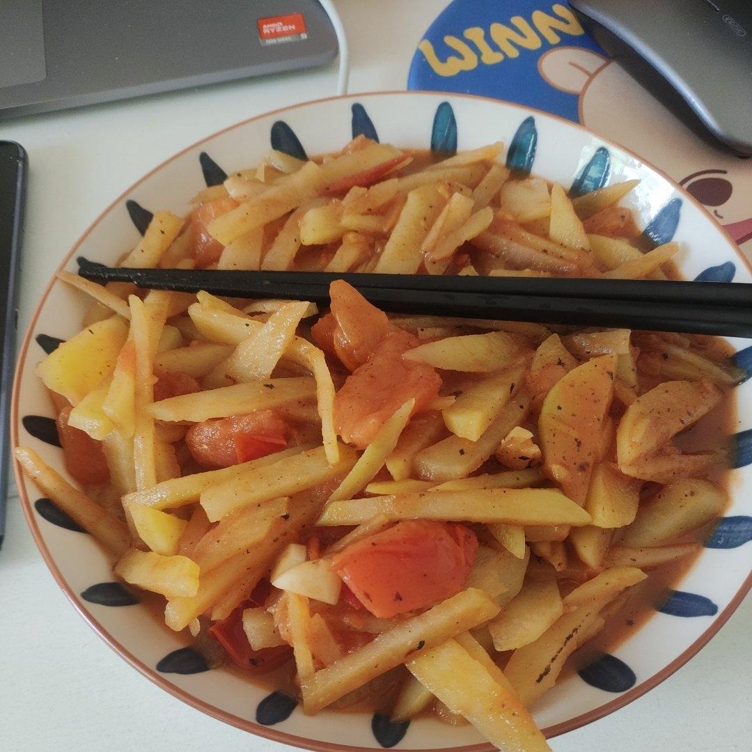 家常素菜西红柿炒土豆丝（番茄炒土豆丝）