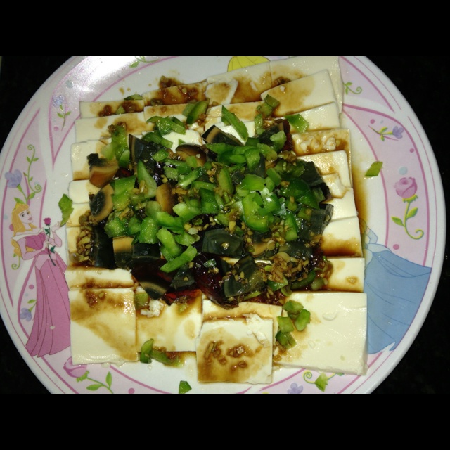 皮蛋豆腐