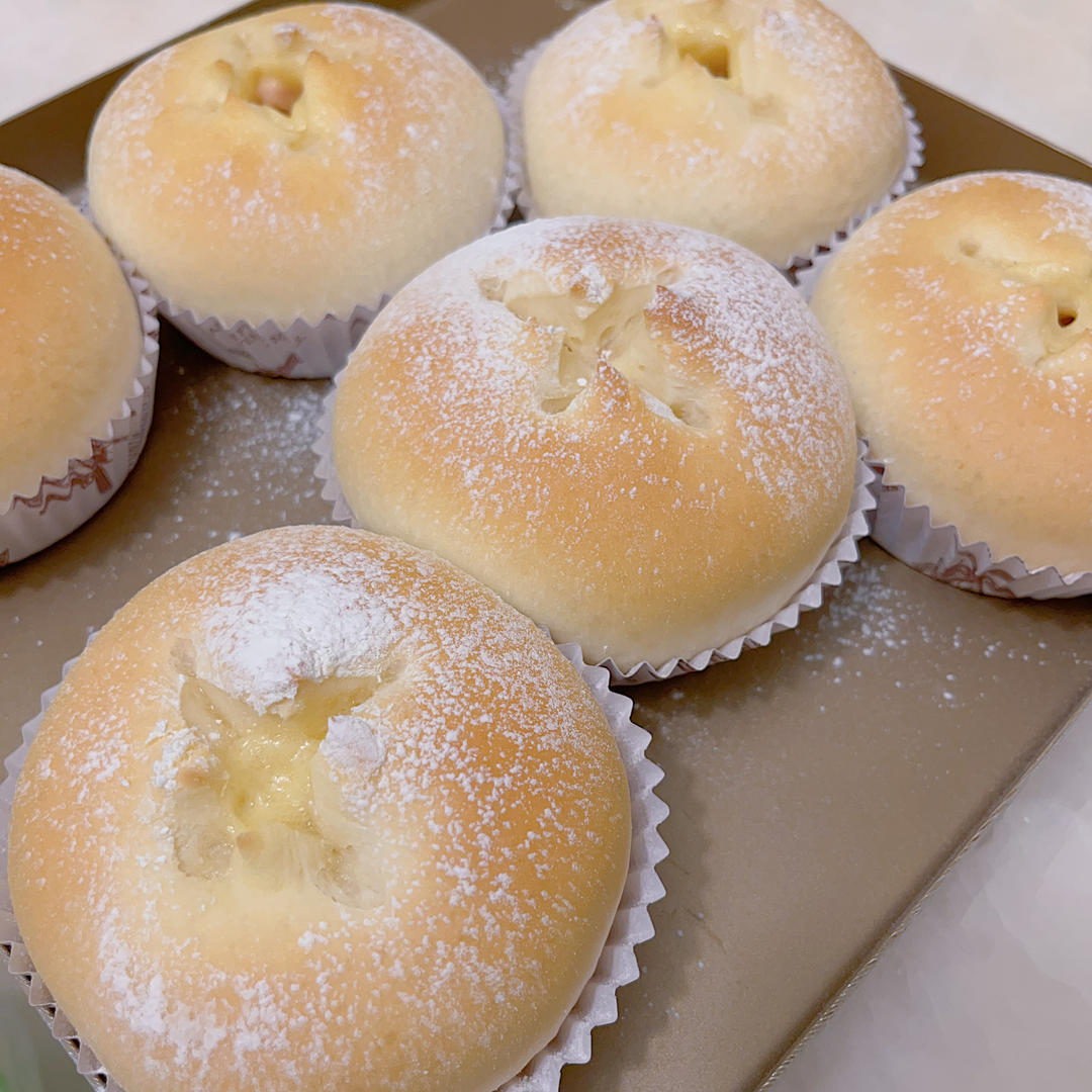 (超好吃的咸口面包）爆浆培根芝士面包