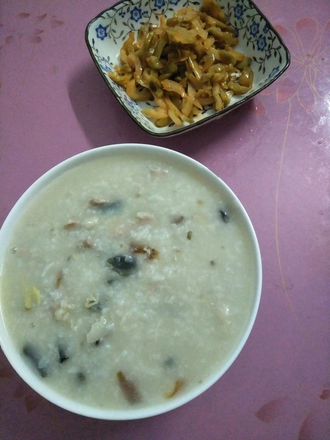 皮蛋瘦肉粥
