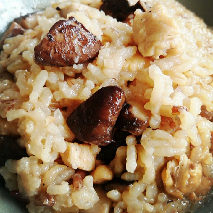 香菇鸡肉饭
