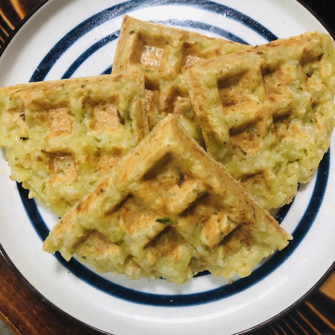 不加一滴水，外酥里嫩的香煎土豆饼❗️