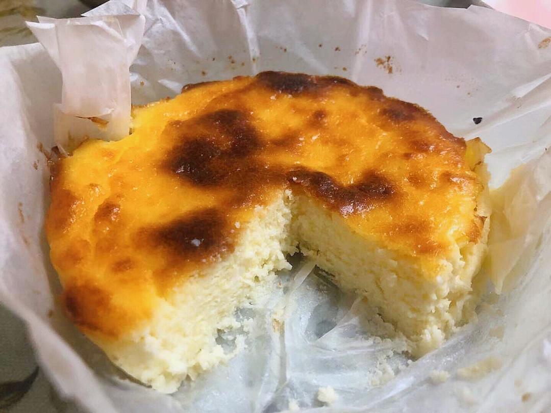 巴斯克烧焦芝士蛋糕