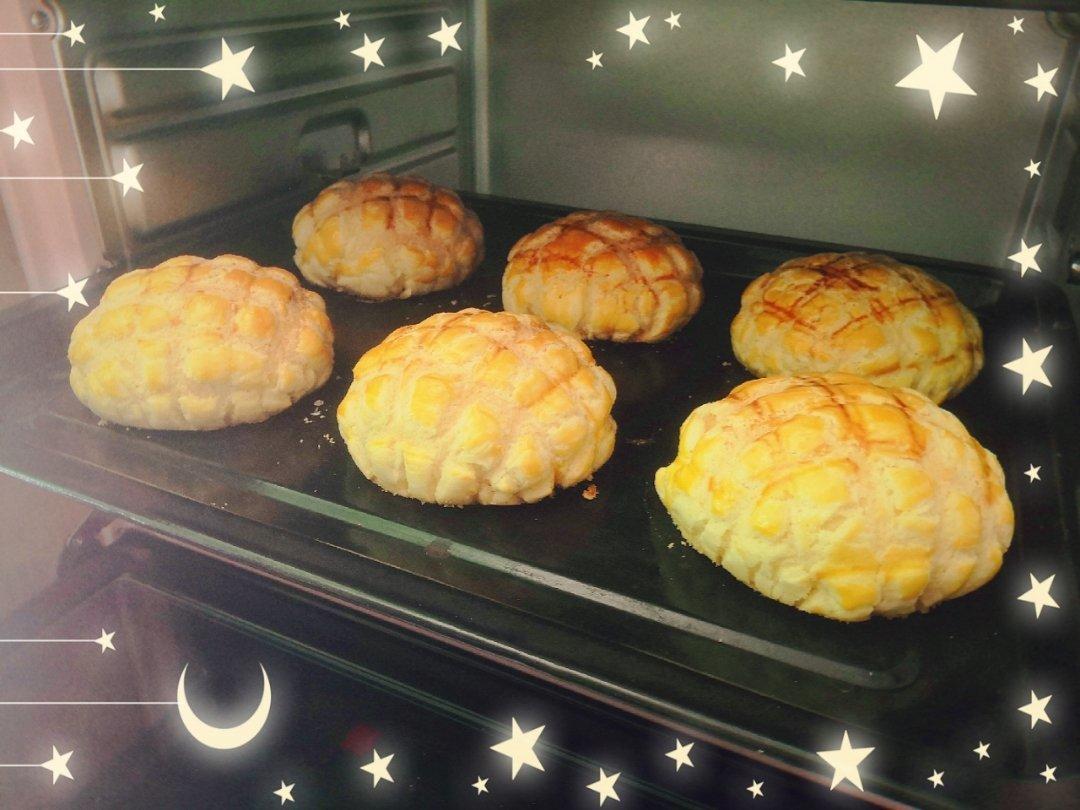 香酥柔软的港式菠萝包