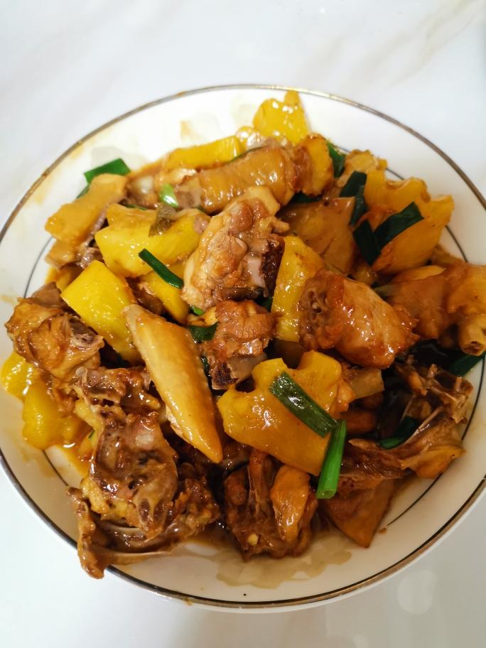 菠萝炒鸡