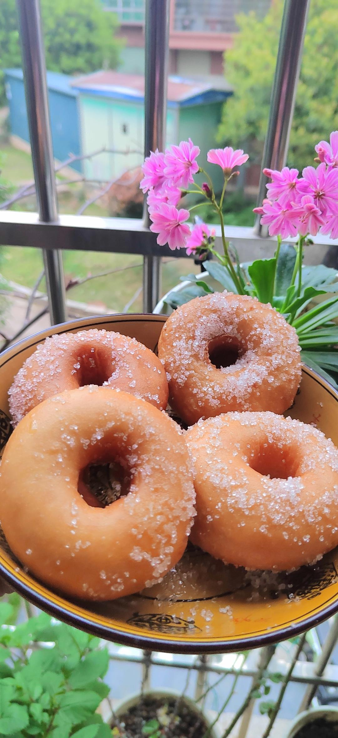 🍩超快手一小时低糖无需烤箱的甜甜圈（详细视频）