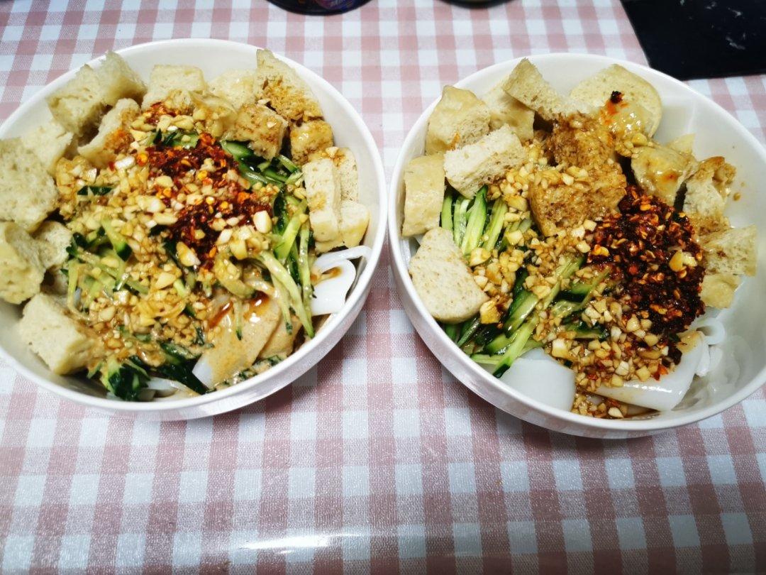 凉皮-家庭自制（告诉你自己做更劲道的秘诀）