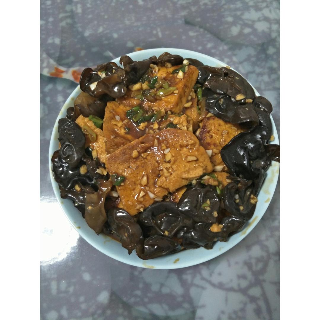 蚝油嫩豆腐