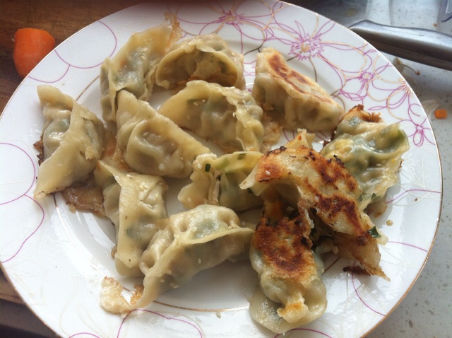 速冻饺子版锅贴