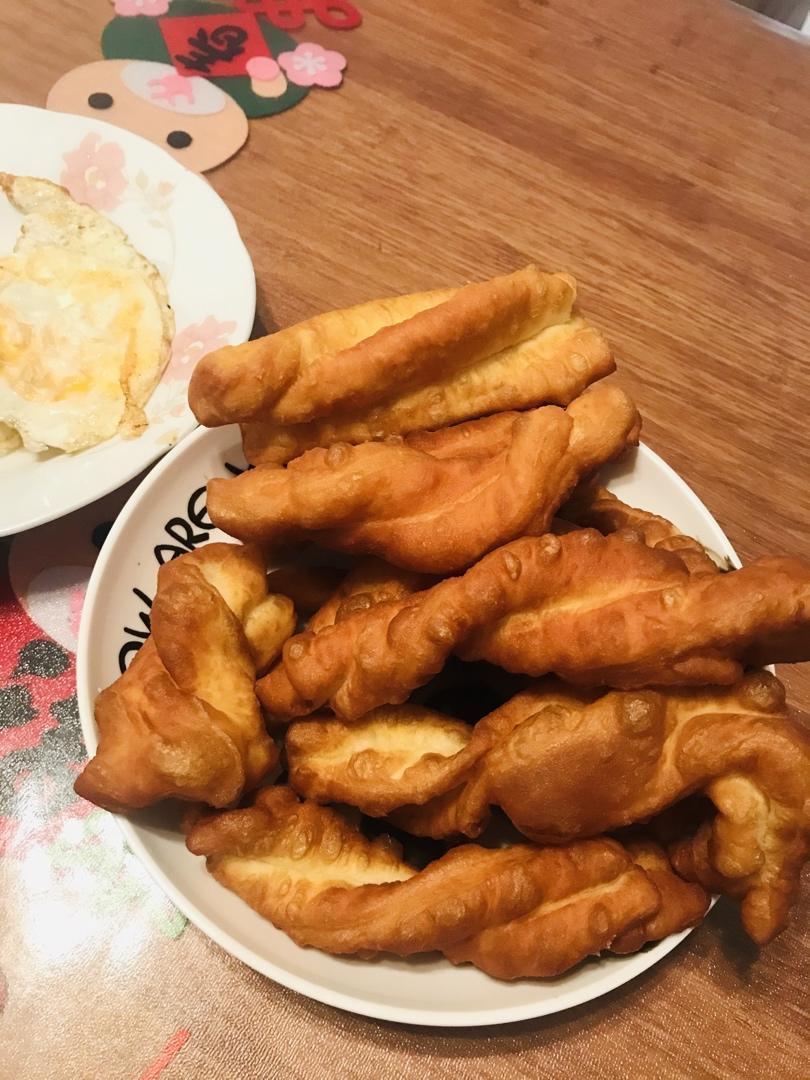 酥软小油条（早餐）