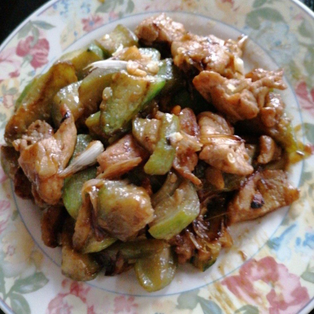 丝瓜炒肉