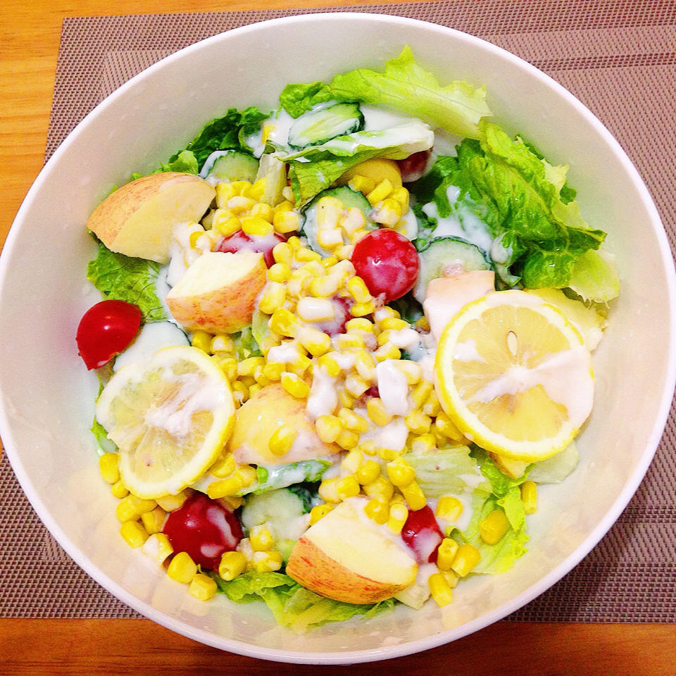 微凉要努力向前做的蔬菜沙拉