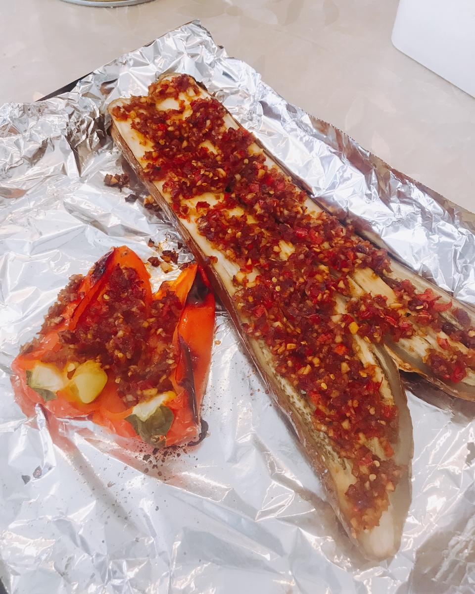 烤茄子-烧烤店最赚钱的就是它了，偷学秘方自己在家就能轻松做，价格还便宜一大半！