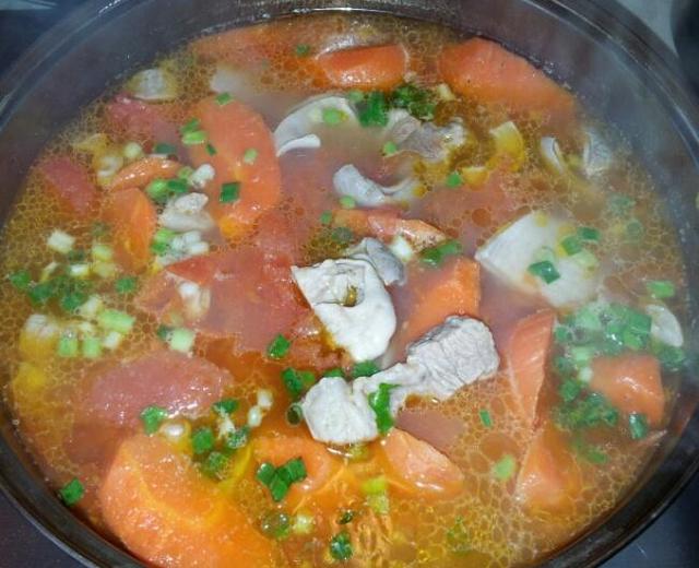 牛腩猪肚暖胃汤的做法