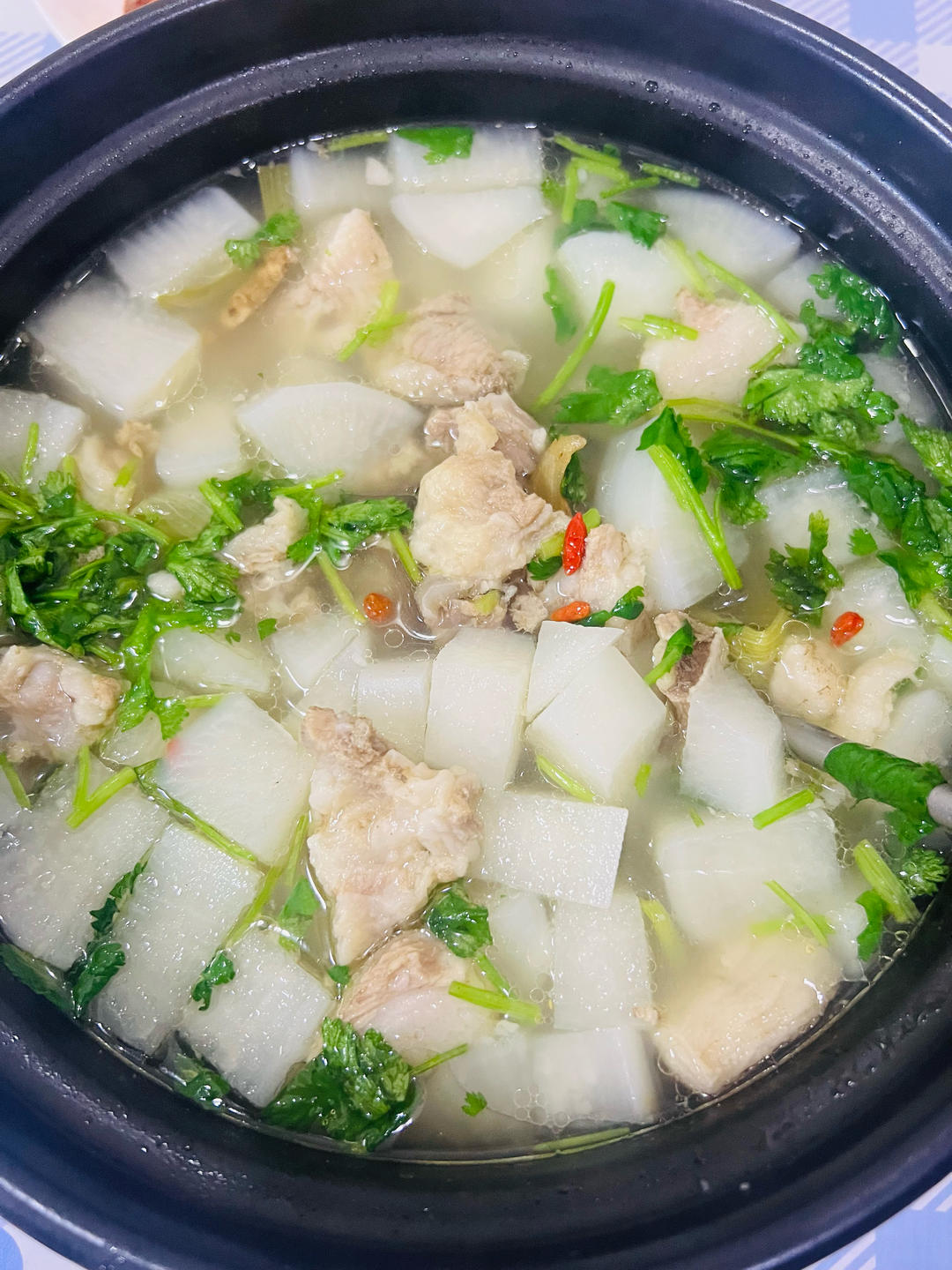 冬季暖锅，没有比萝卜炖羊肉更滋补的了