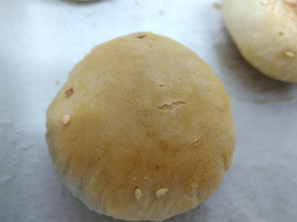 这么薄的皮，这么多的馅儿~~ | 金黄香酥的栗子肉松饼