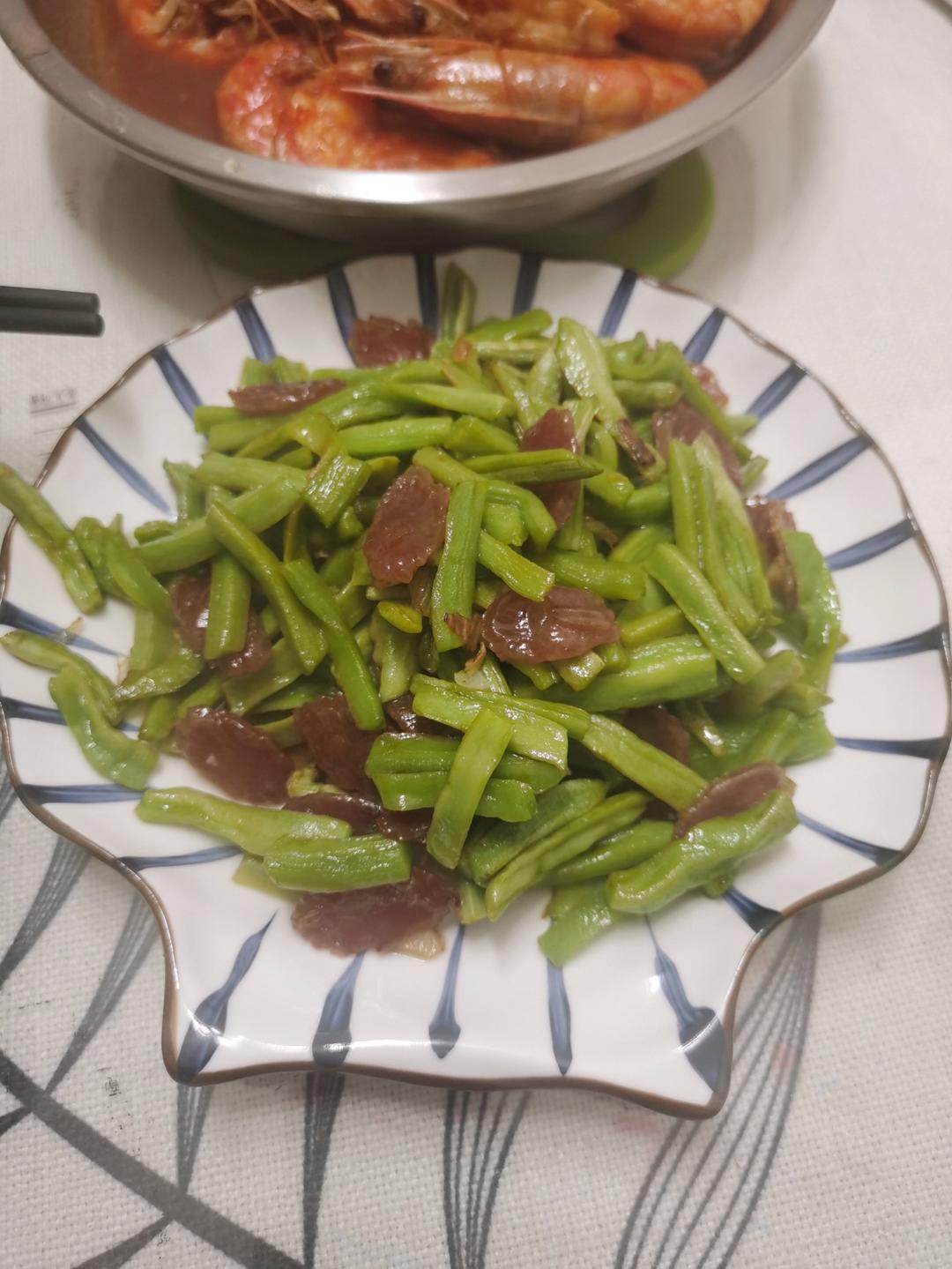 贡菜炒肉丝