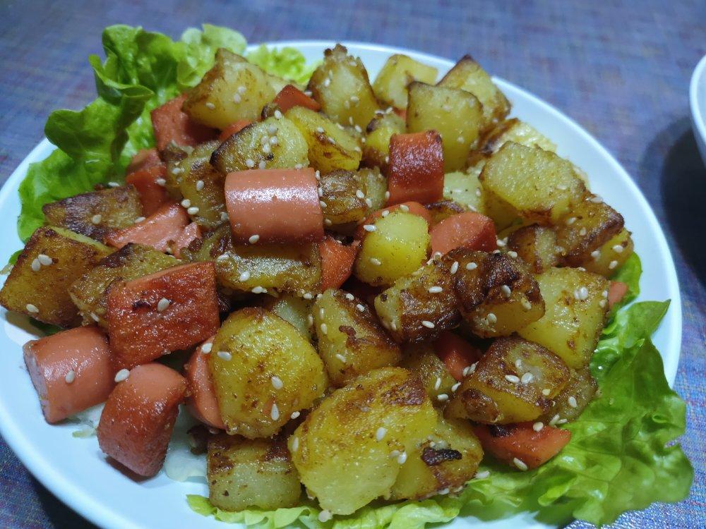 秒杀烧烤摊！好吃到爆炸的孜然土豆火腿