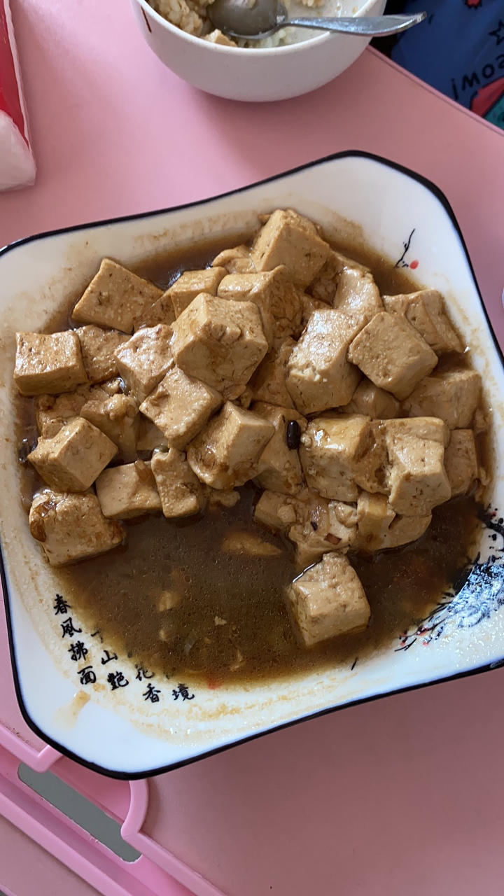 能消灭一锅米饭的红烧豆腐