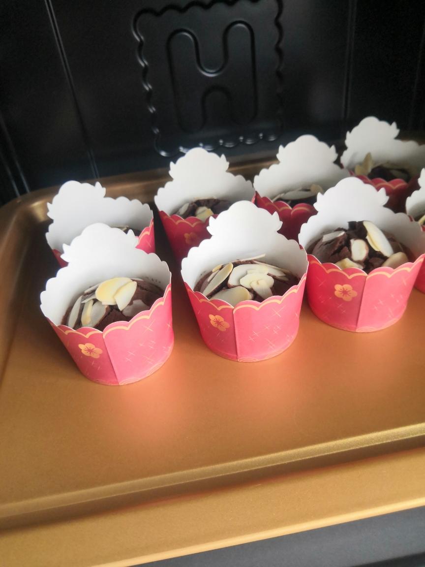 巨简单❗️超快速❗️巧克力玛芬蛋糕❗️好吃哭了