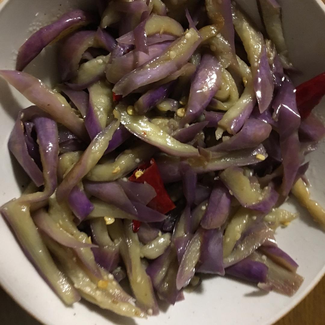 清爽少油又入味的家常炒茄子