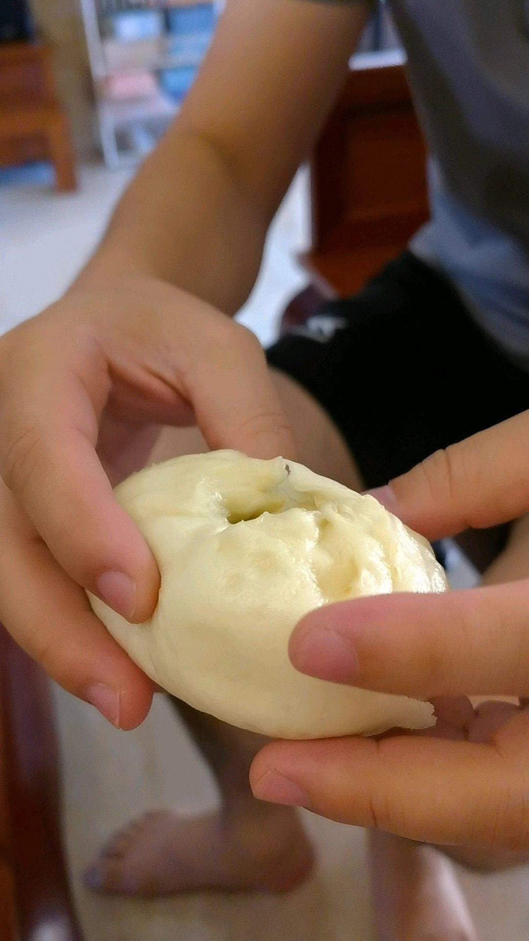 胡萝卜猪肉香菇包