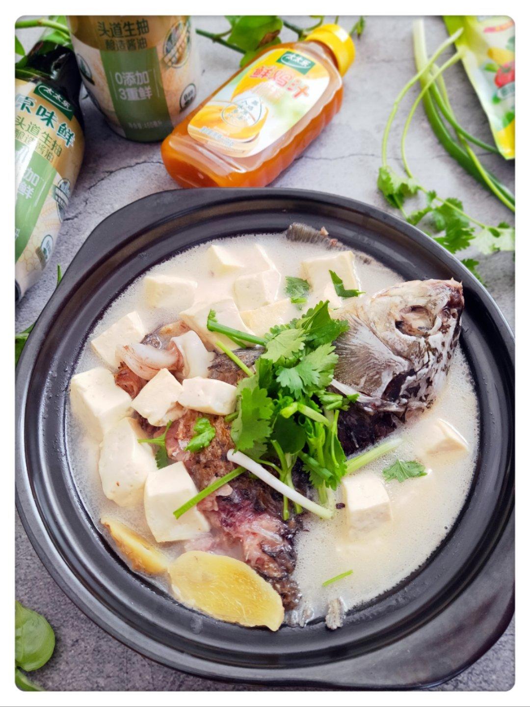 鲜掉眉毛的鲫鱼汤