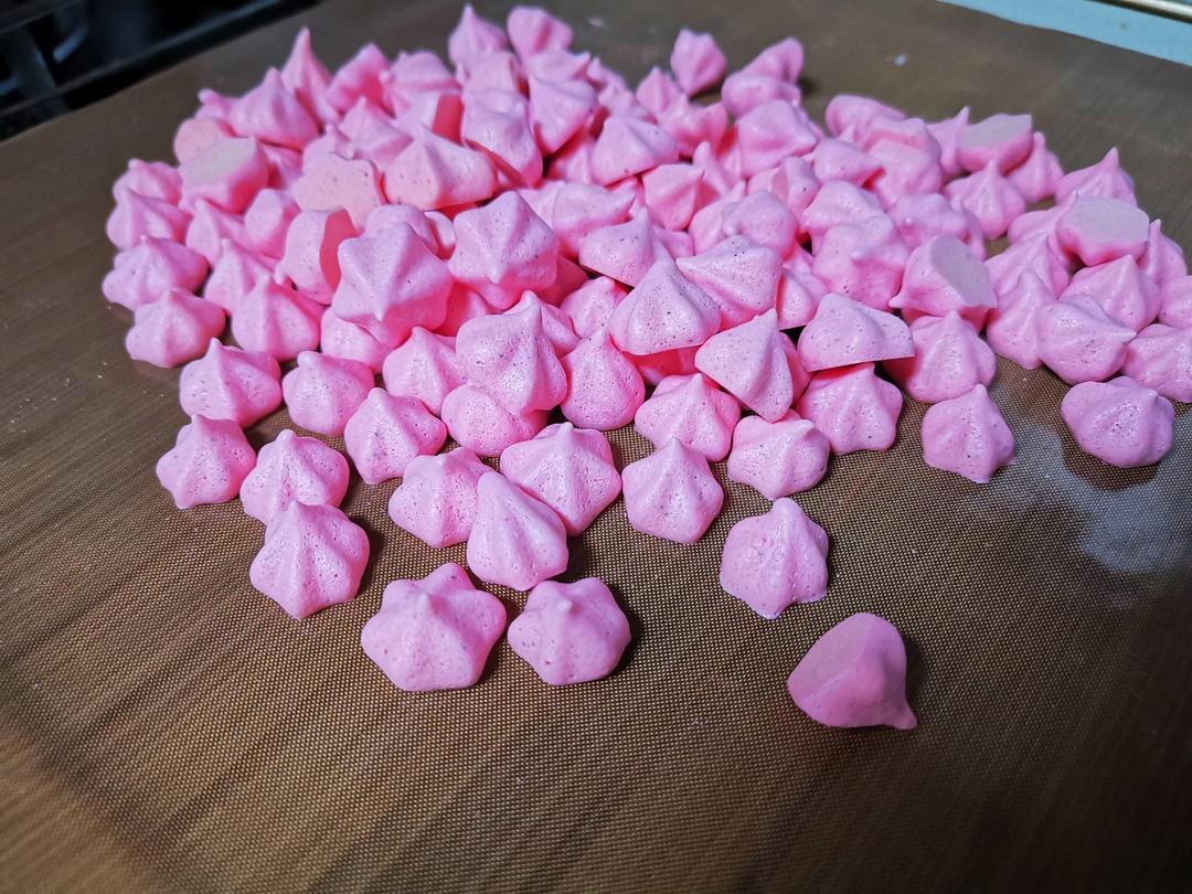 百分之九十九成功的专业版火龙果溶豆做法附蛋白霜打发视频