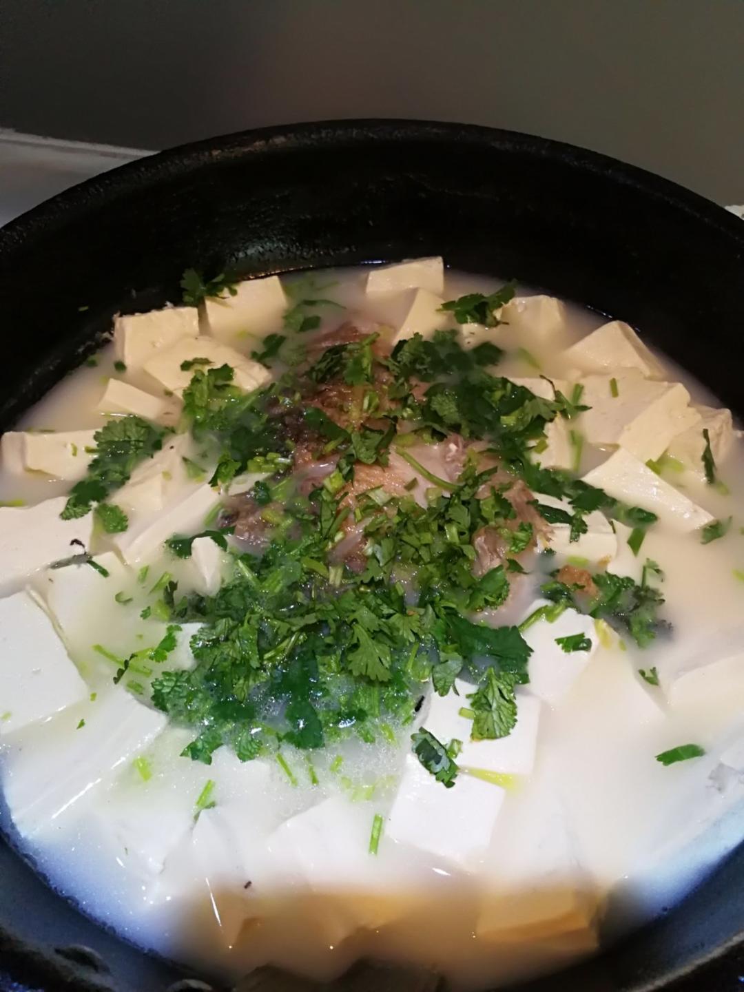 鲫鱼豆腐汤