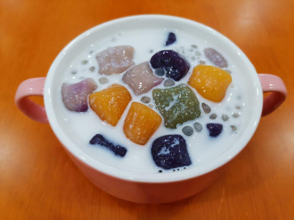 芋圆芒果椰汁西米露