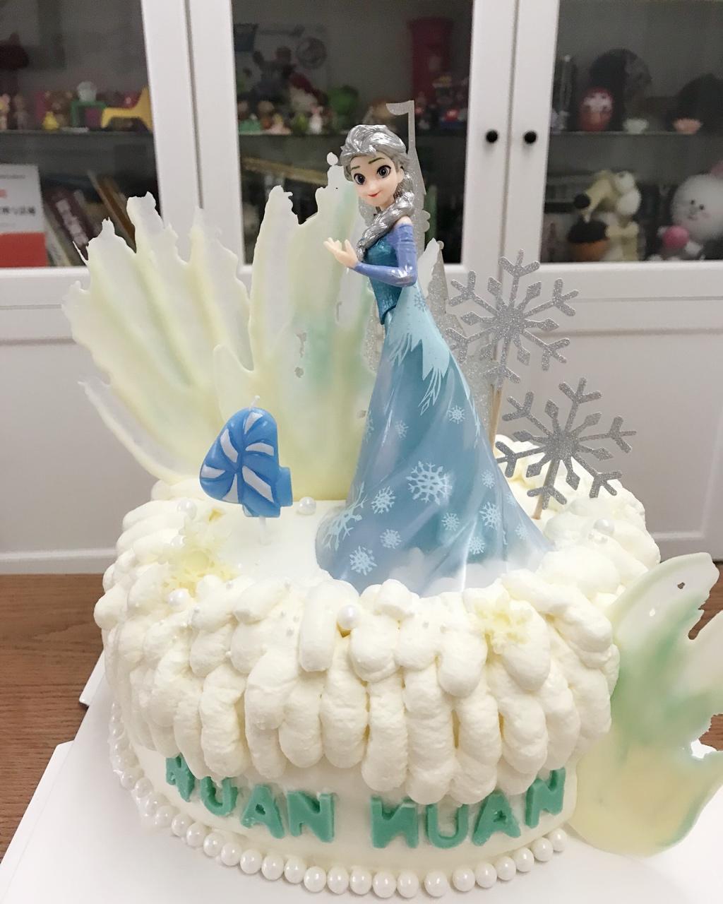 冰雪奇缘主题双层蛋糕--Frozen艾莎