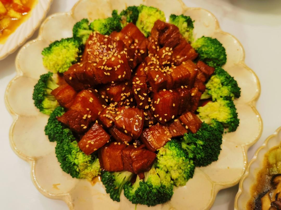 家常版的红烧肉（一点都不腻，软，糯)
