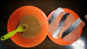 香烤味噌三文魚的做法 步骤1