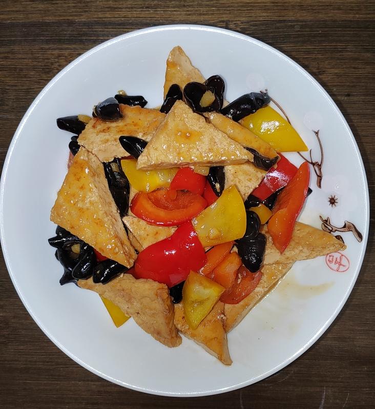 青椒炒豆腐
