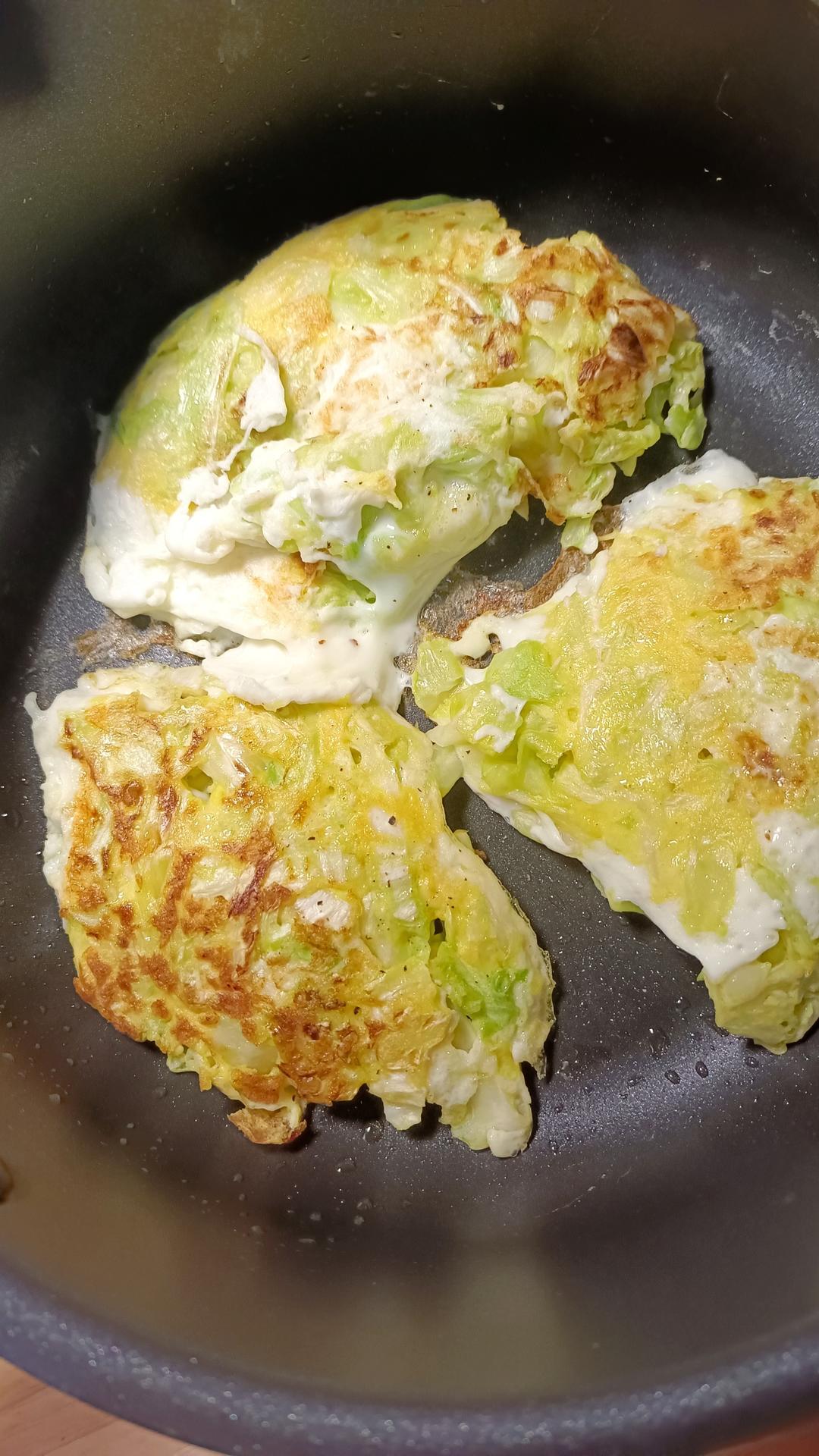 低卡包菜鸡蛋饼