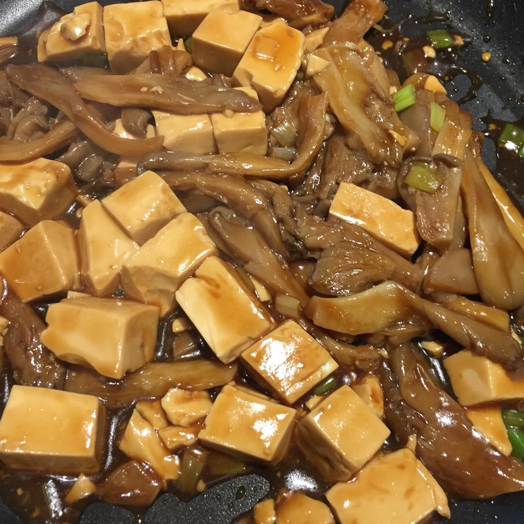 平菇烧豆腐