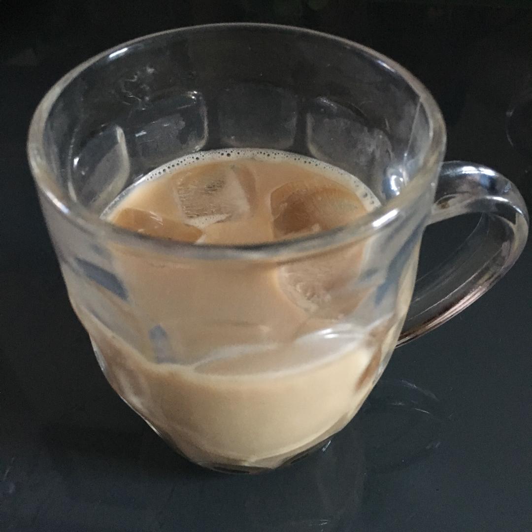 港式奶茶——一次用掉一整罐黑白淡奶