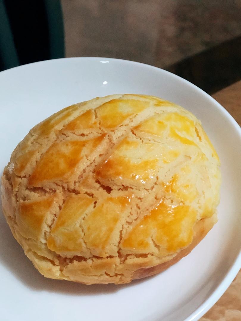好吃到炸裂的港式菠萝包（附带制作酥皮的小视频）
