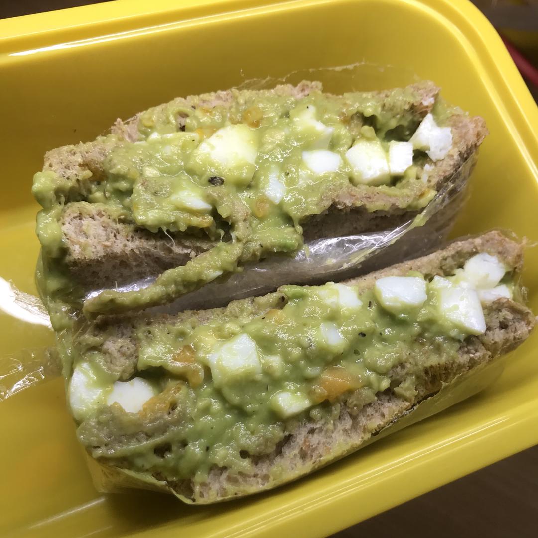 减肥减脂）芥末牛油果三明治