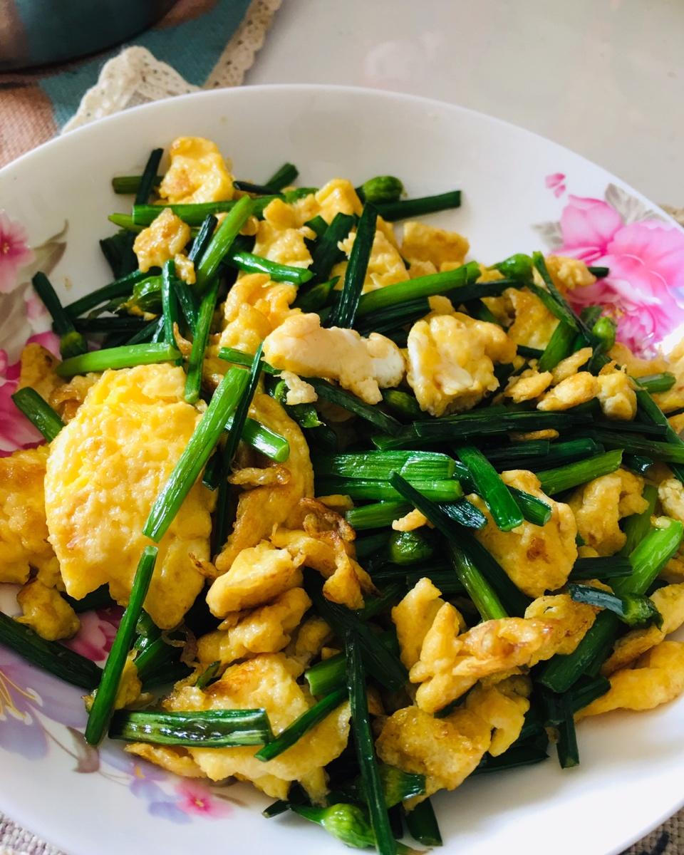 韭菜花炒鸡蛋