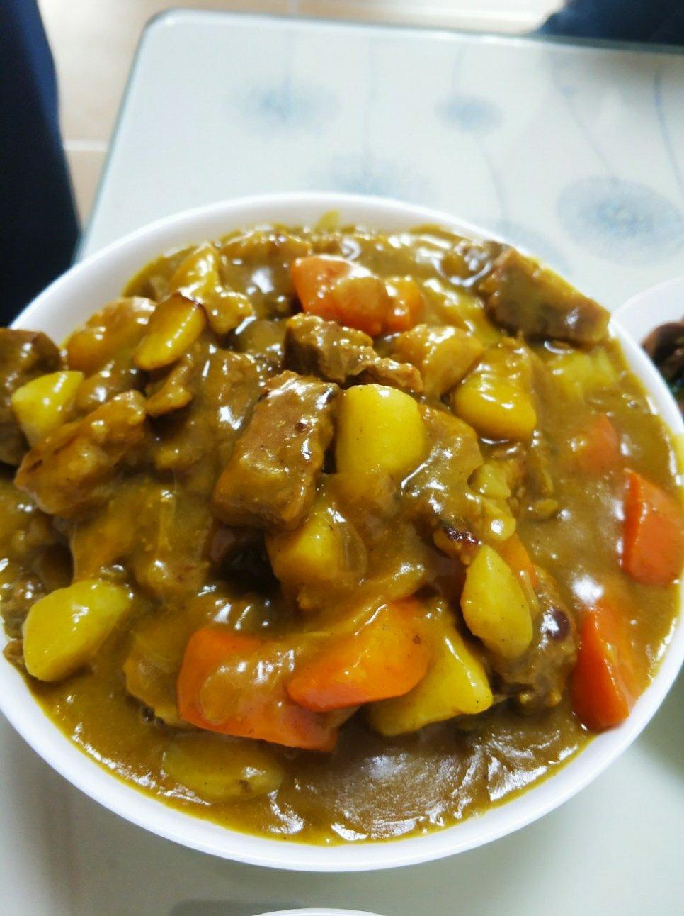 咖喱牛腩