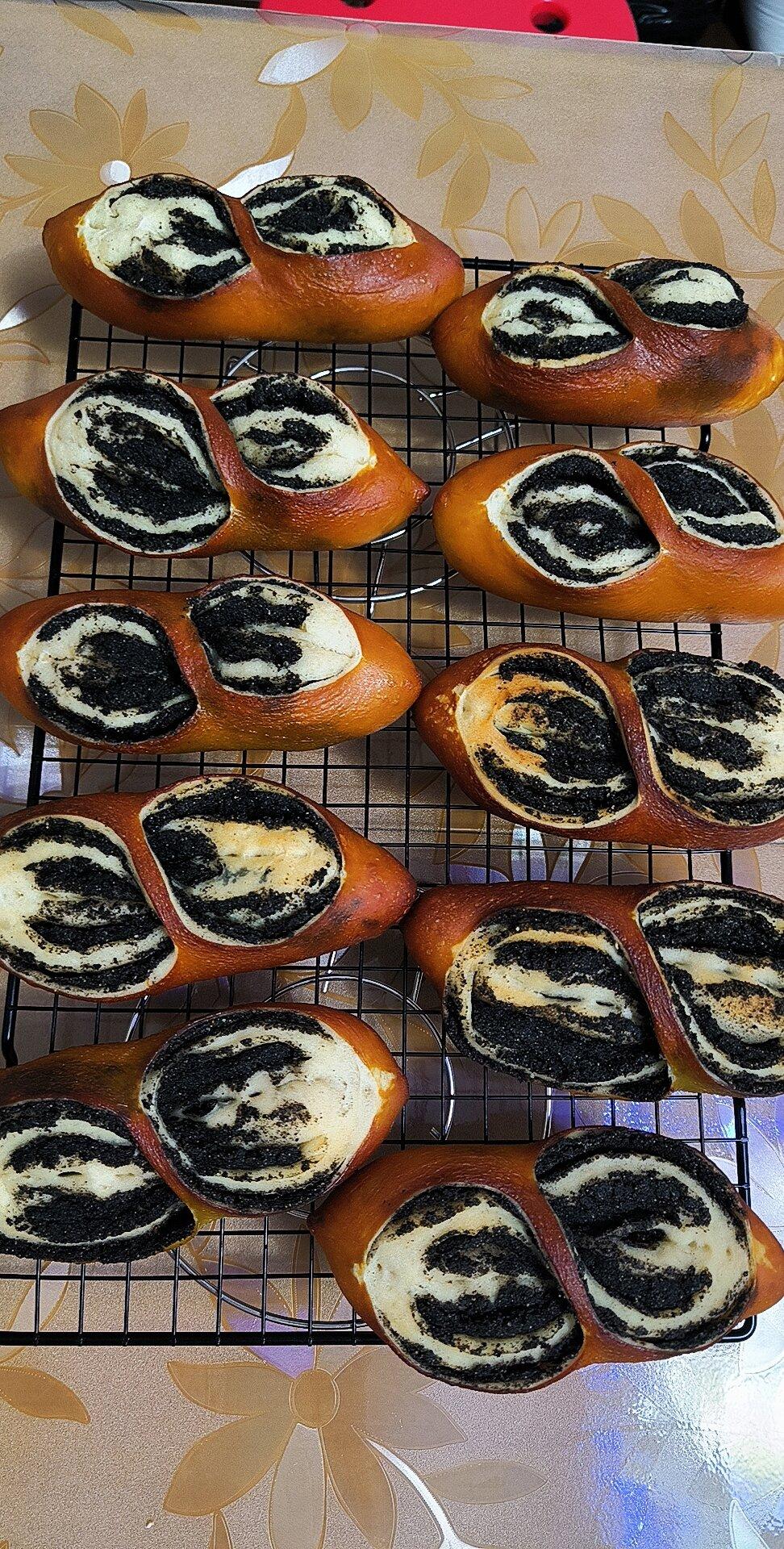 碱水系列又更新啦！香浓的黑芝麻碱水棒