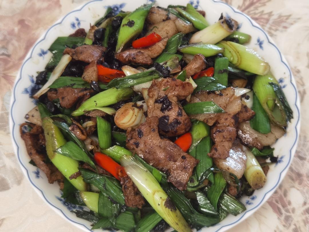 豆豉蒜苗回锅肉