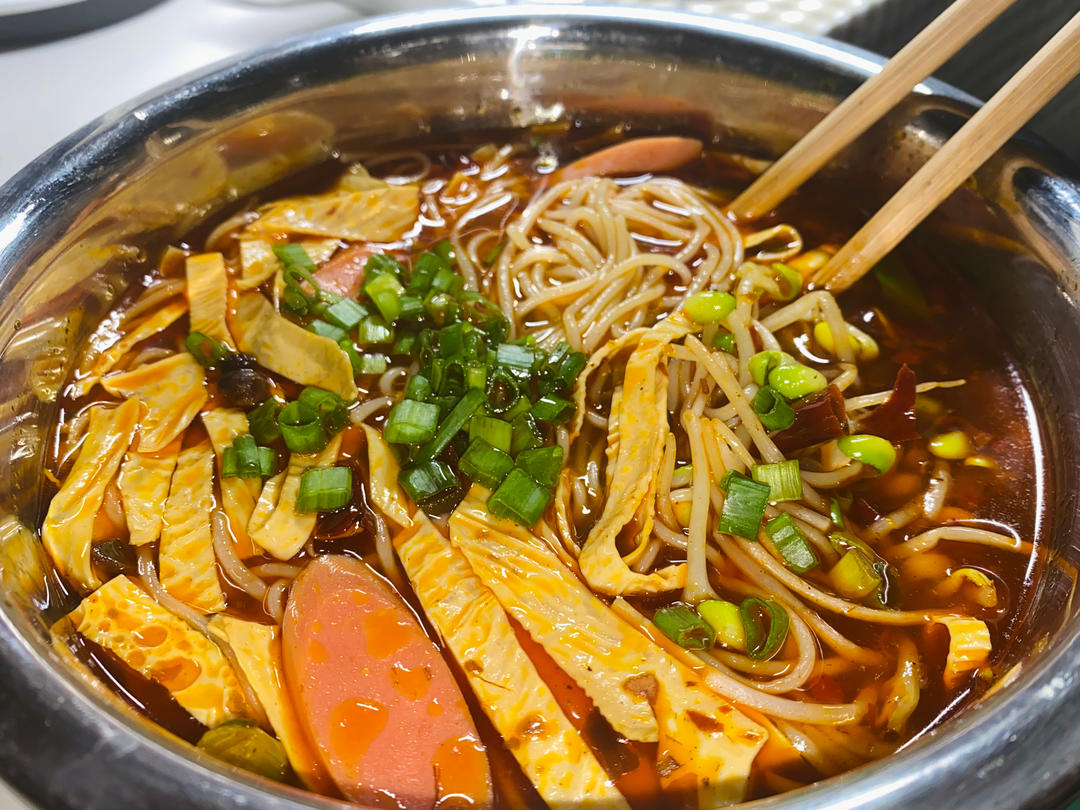 家常版麻辣米线