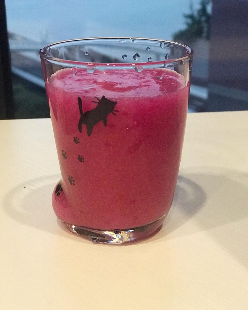 巧笑嫣然miranda做的火龙果皮汁